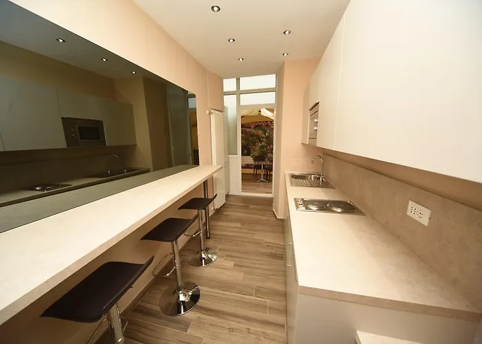 Gioberti House 4* Σαν Ρέμο