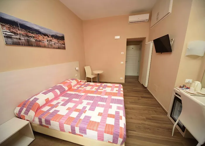 Πανσιόν Gioberti House Σαν Ρέμο